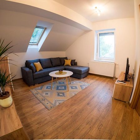 Petlov Salas Rooms Novi Sad Eksteriør bilde