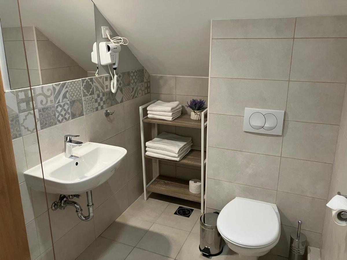 Petlov Salas Rooms Novi Sad Eksteriør bilde
